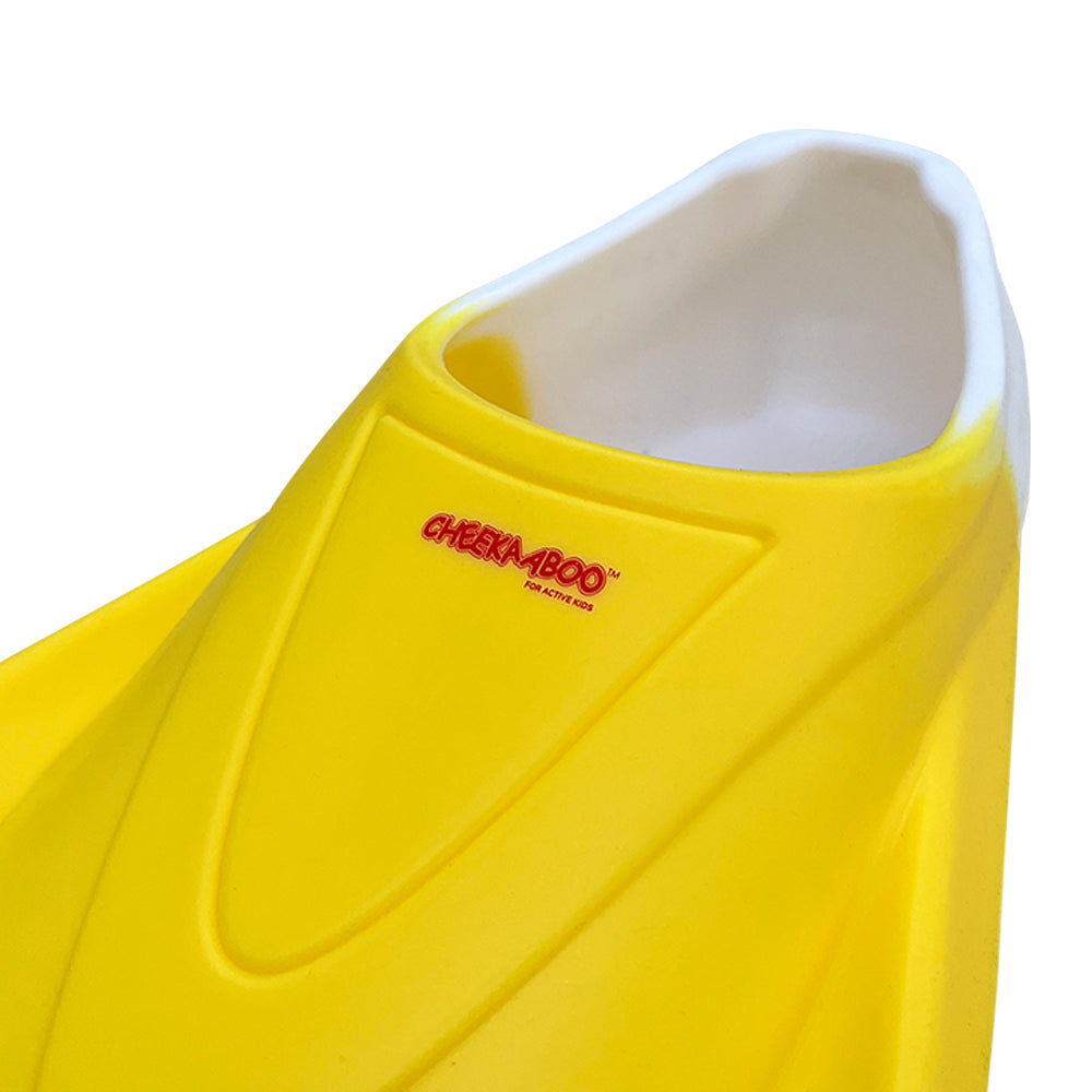 Silicone Flippers for Swimmng in Blue Yellow_Close Up