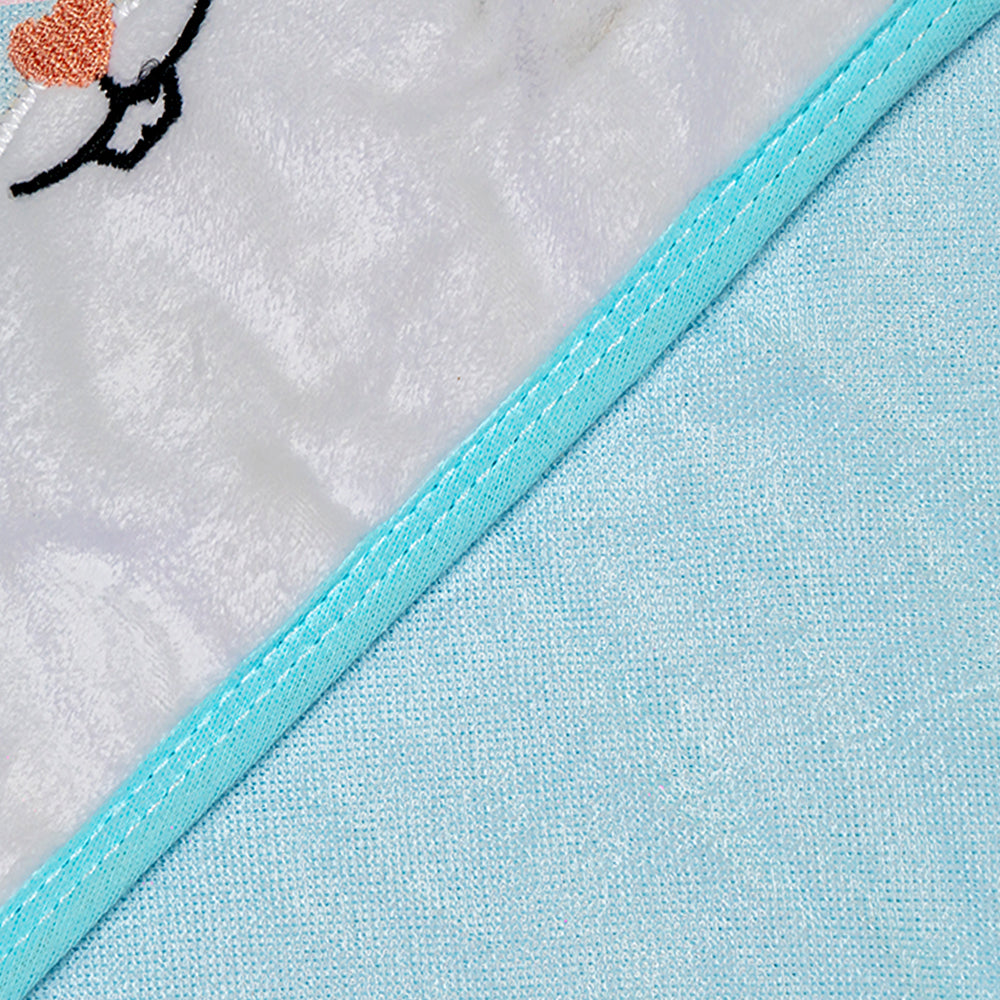 Premium Bamboo Hooded Bath Towel_Close Up