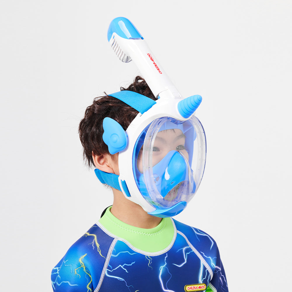 A Kid Wearing Cheekaaboo's Full Face Fitting Snorkel Mask