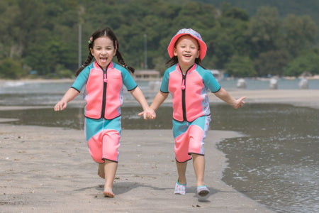 HOW TO CHOOSE A SWIMSUIT FOR YOUR CHILD?