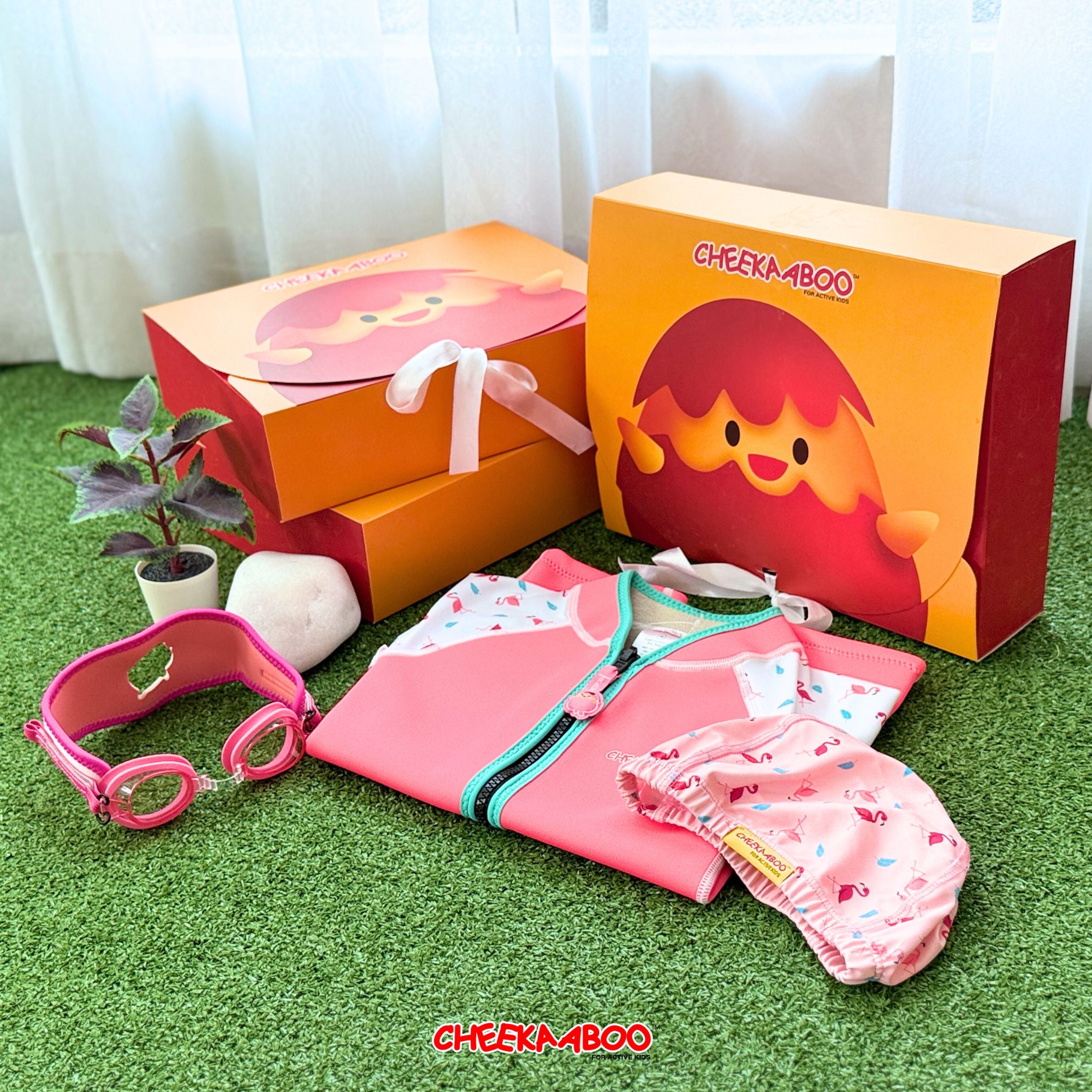 Signature Wobbie Swimmer Gift Set